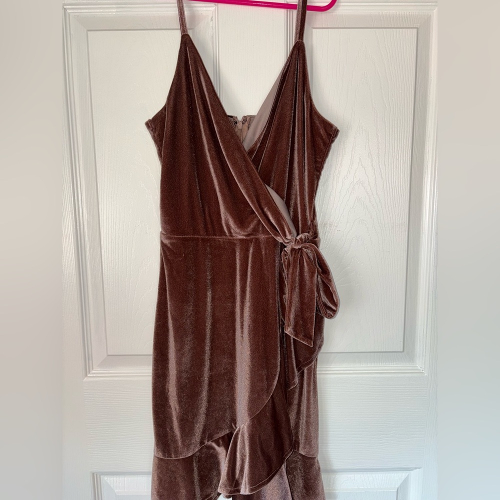 Chic Asymmetrical Velvet Dress in Brown